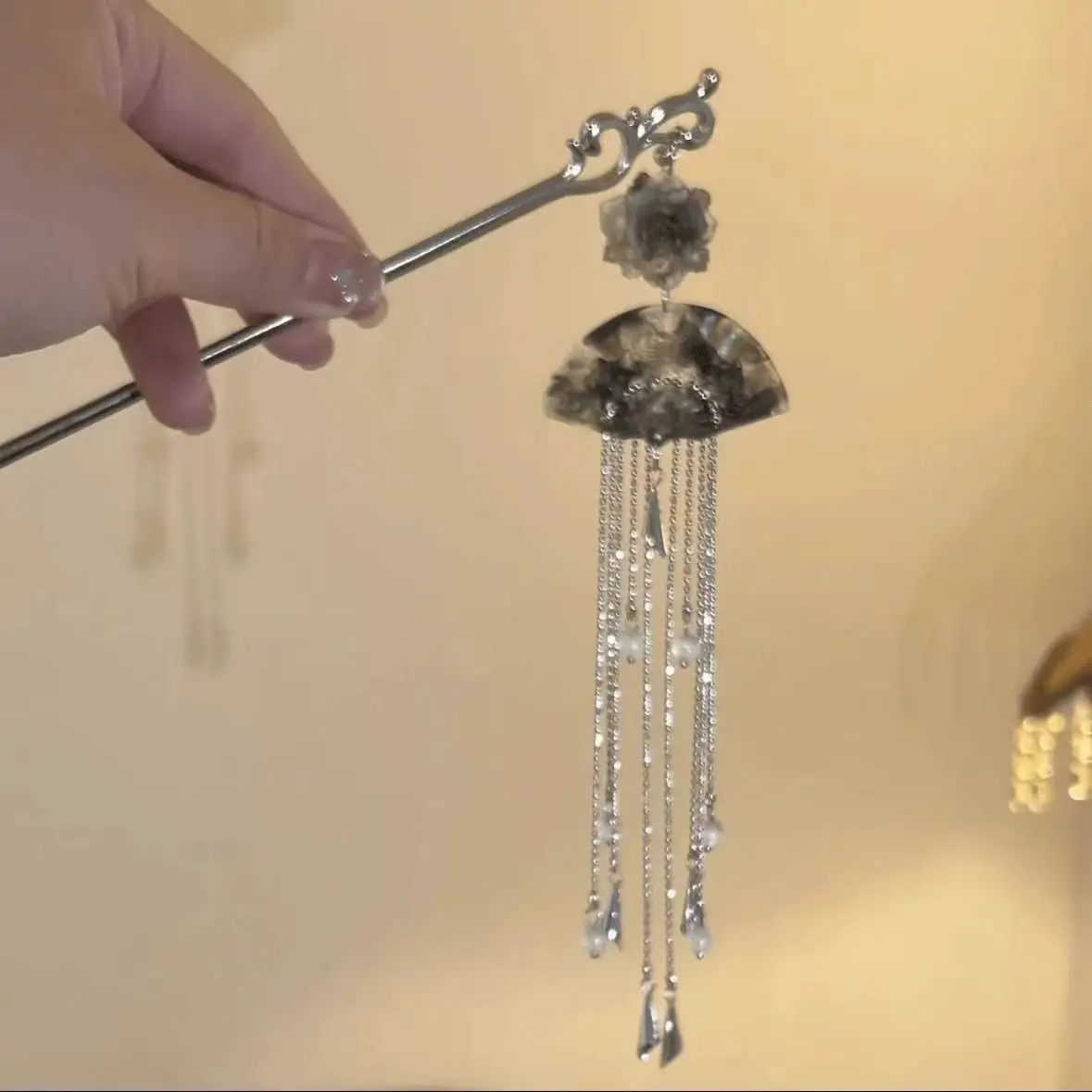 Antique Walking Tassel Hairpin for Women - Image 12