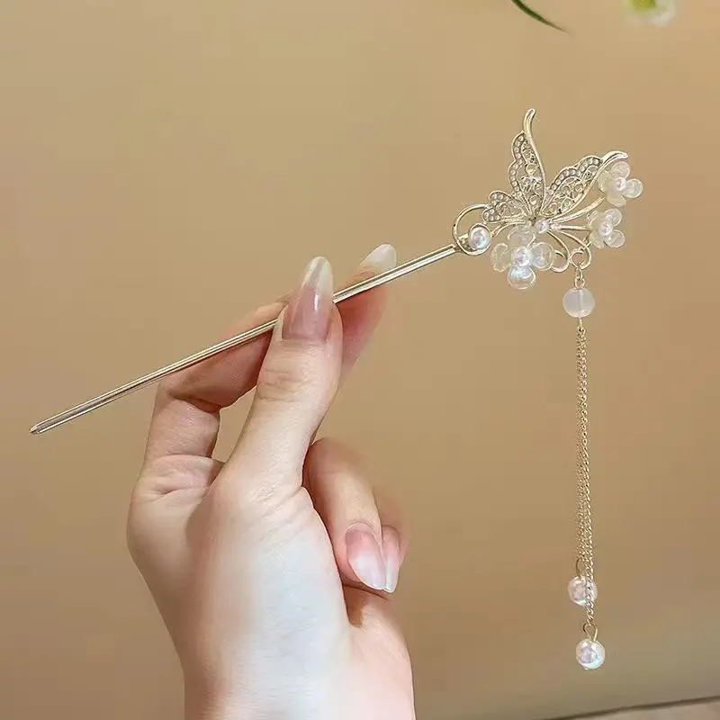 Antique Walking Tassel Hairpin for Women - Image 3