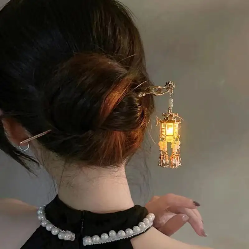 Antique Walking Tassel Hairpin for Women - Image 4