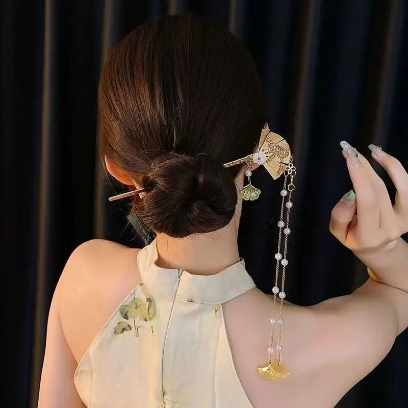 Antique Walking Tassel Hairpin for Women - Image 6