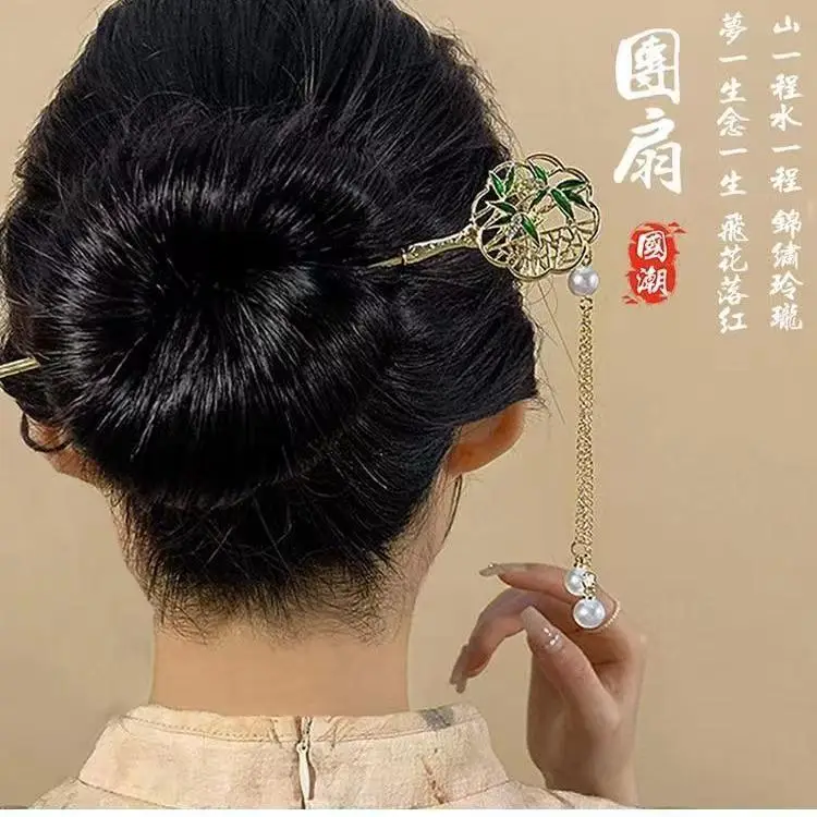 Antique Walking Tassel Hairpin for Women - Image 7