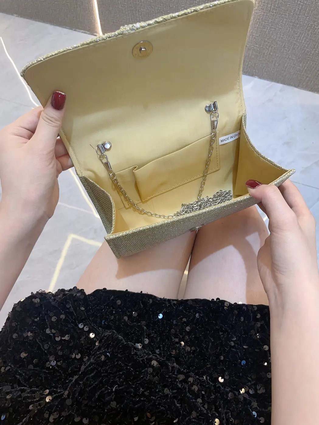 Retro Diamond Clutch Bag for Women with Rhinestone Design - Image 6