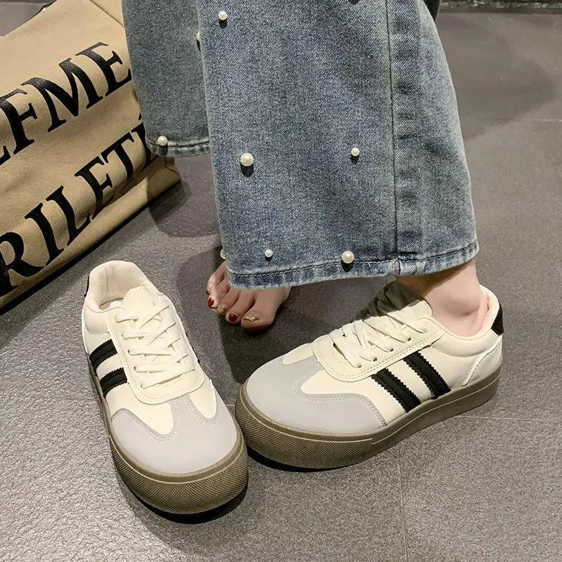 Women's White Retro Forrest Gump Thick Soled Sneakers