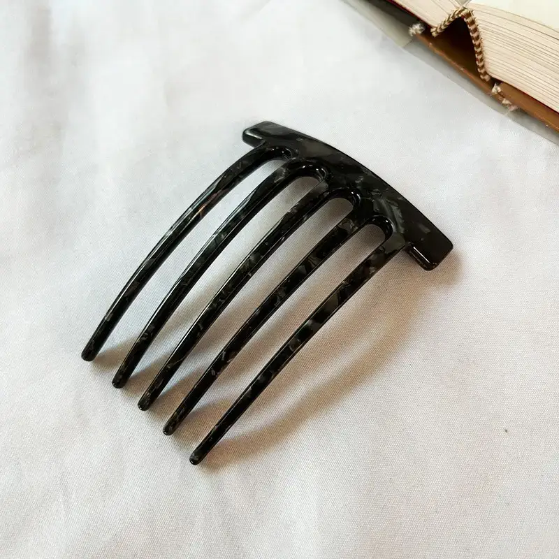 5-Teeth Hair Clip with Acrylic Design - Image 4