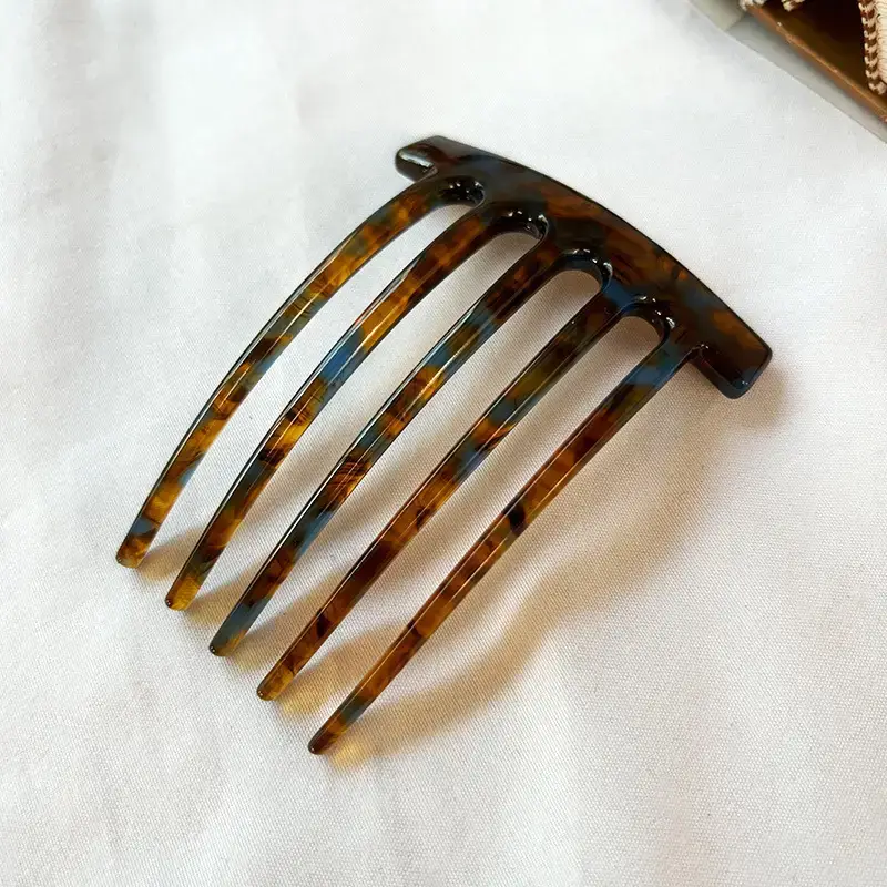 5-Teeth Hair Clip with Acrylic Design - Image 7