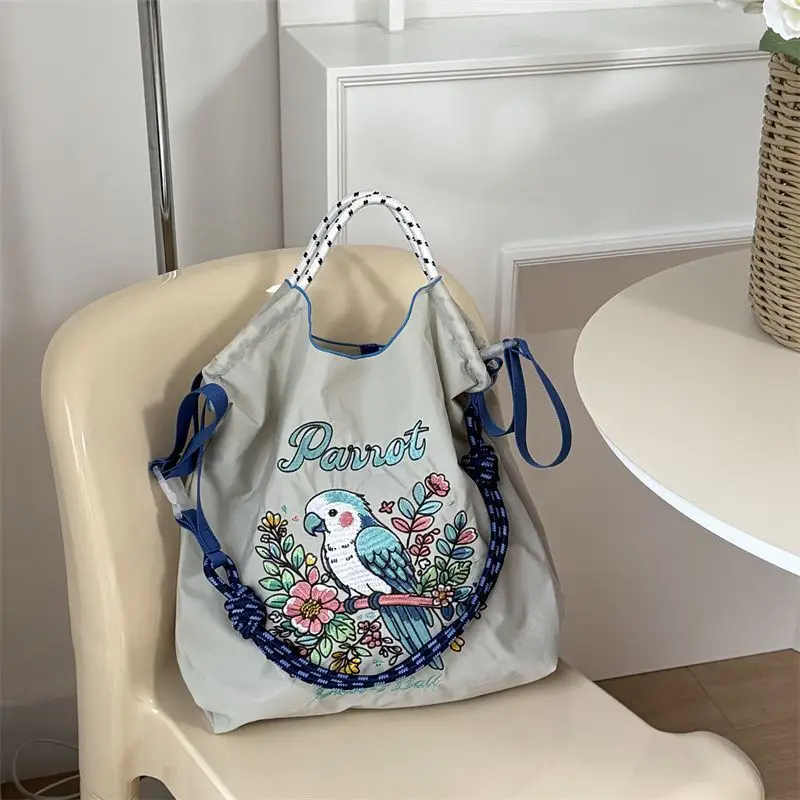 Japanese-style Chain Embroidered Shopping Bag Black Large Capacity — feature 10
