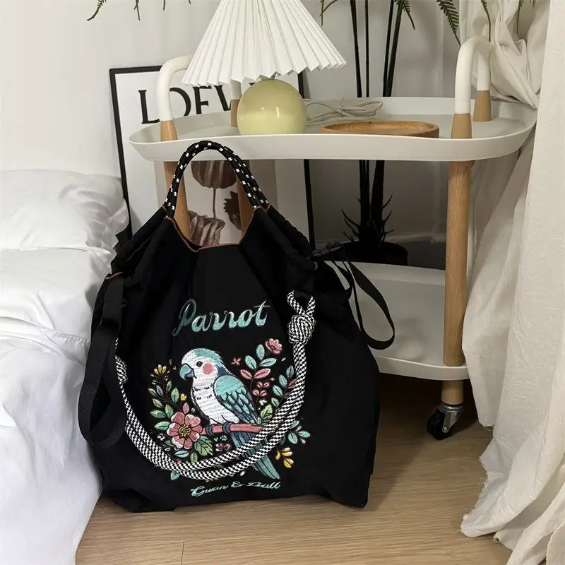 Japanese-style Chain Embroidered Shopping Bag Black Large Capacity - Image 3