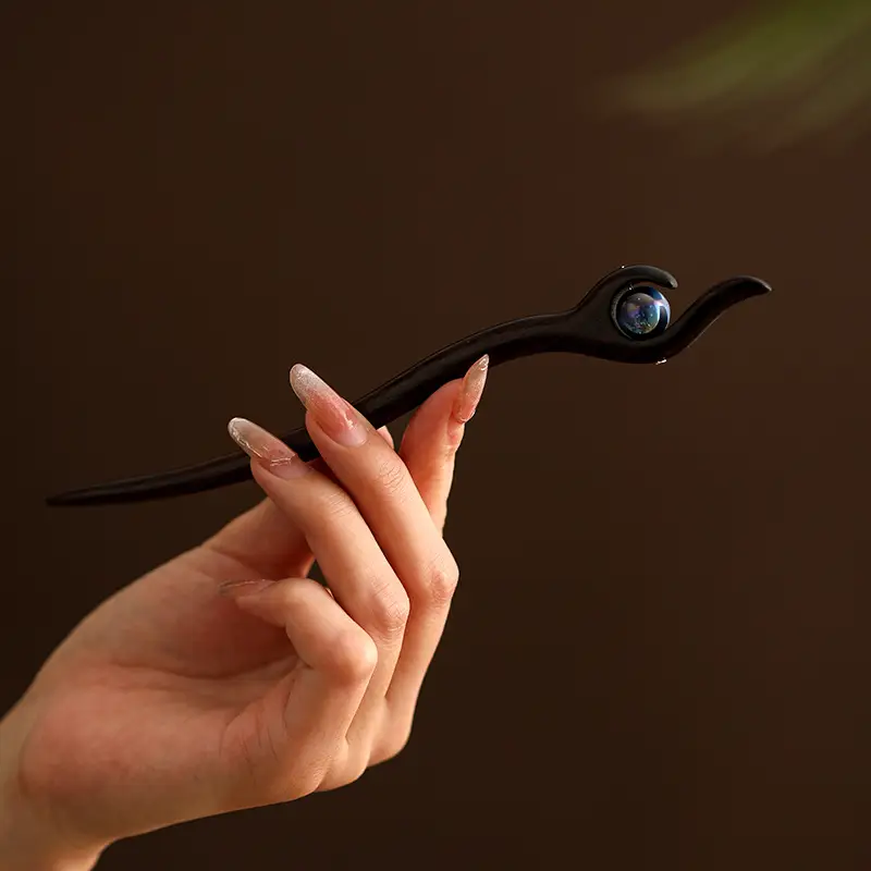 Ancient Jade Hairpin with Red Stone - Image 5