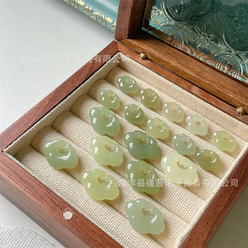 Natural Qinghai Hetian Jade Peace Pendant Set 100pcs — feature 4