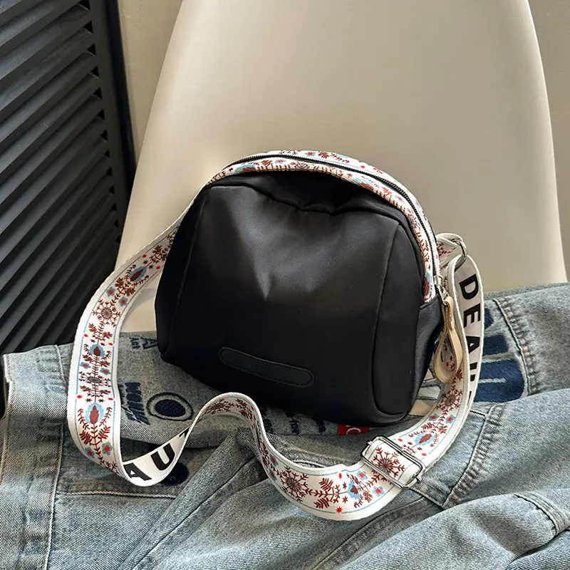 Korean Style Wide Strap Shoulder Crossbody Bag Women 2024 - Image 6