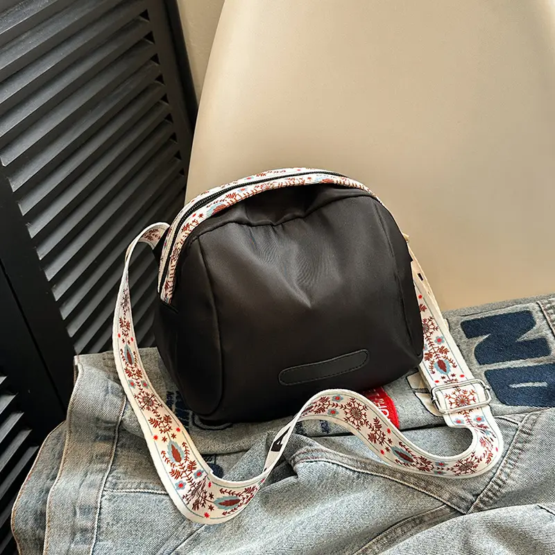 Korean Style Wide Strap Shoulder Crossbody Bag Women 2024 - Image 7
