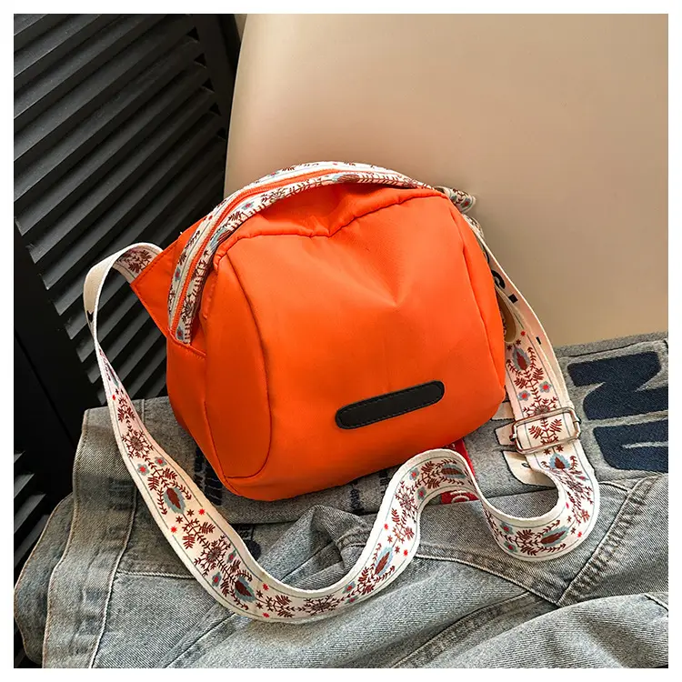 Korean Style Wide Strap Shoulder Crossbody Bag Women 2024 — feature 22