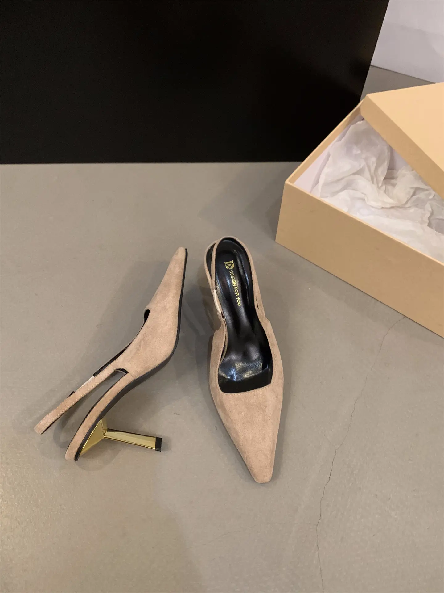 Women's Tan Pointed Heel Formal Shoes Spring 2024 - Image 2