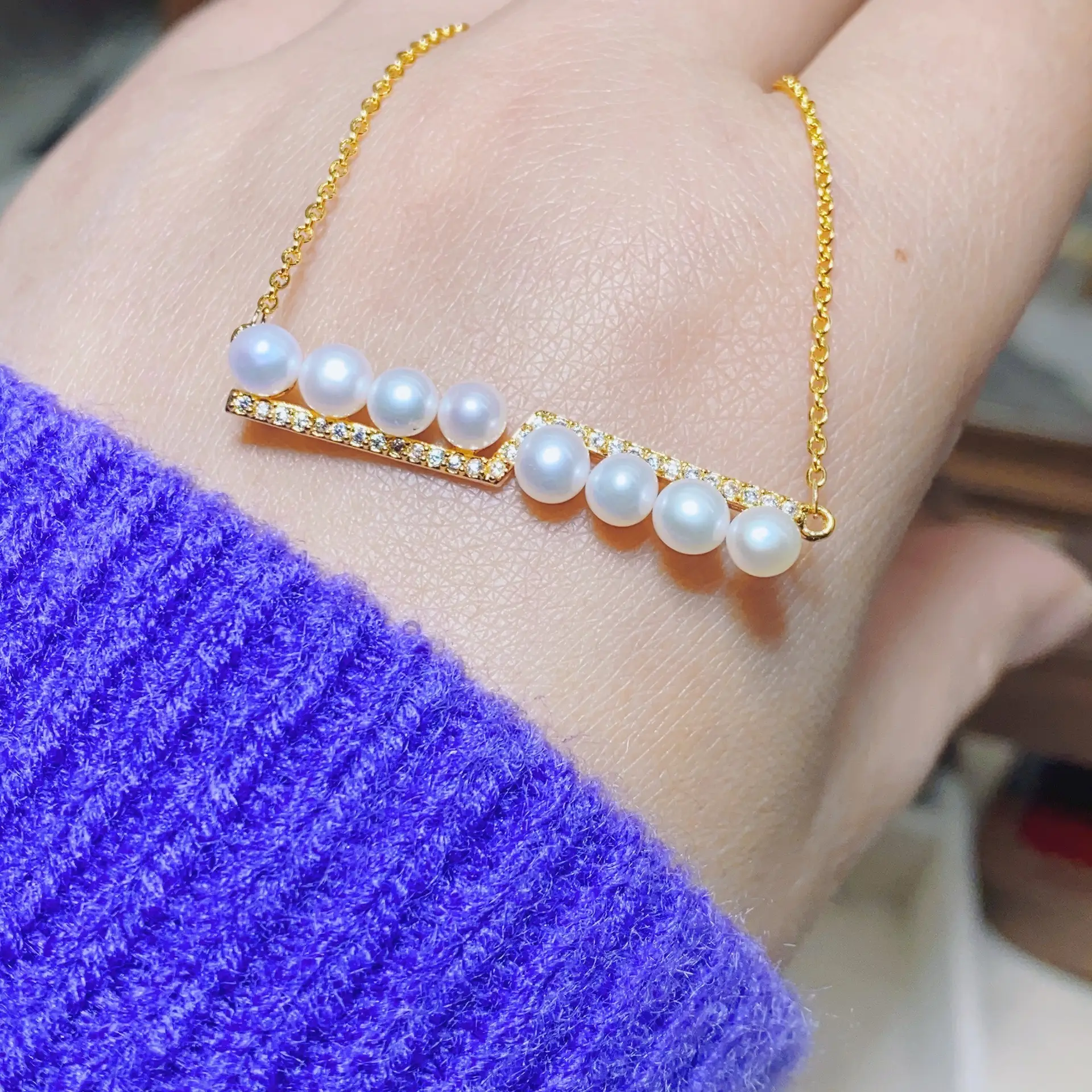 Women's Pearl Necklace with Micro-inlay Diamond Clavicle Chain - Image 3