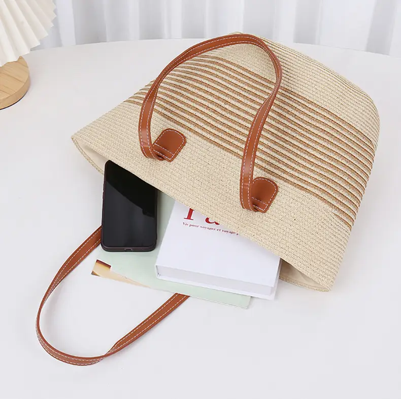 Women Straw Bag Large Capacity One Shoulder Bucket Bag — feature 2