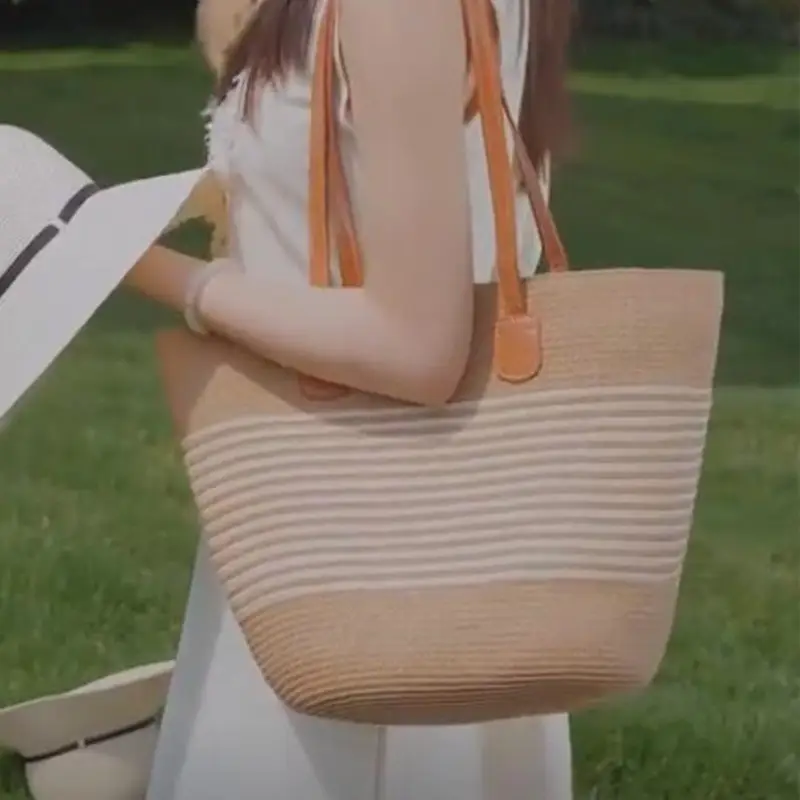 Women Straw Bag Large Capacity One Shoulder Bucket Bag — feature 6