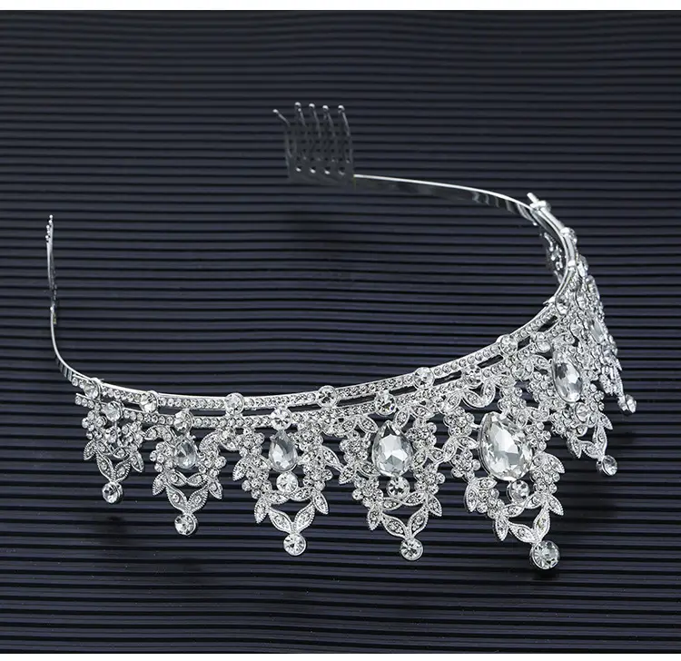 Cross Border Bridal Crown with Green Rhinestones — feature 12