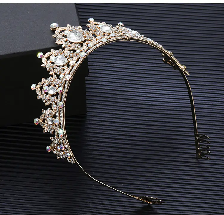 Cross Border Bridal Crown with Green Rhinestones — feature 15