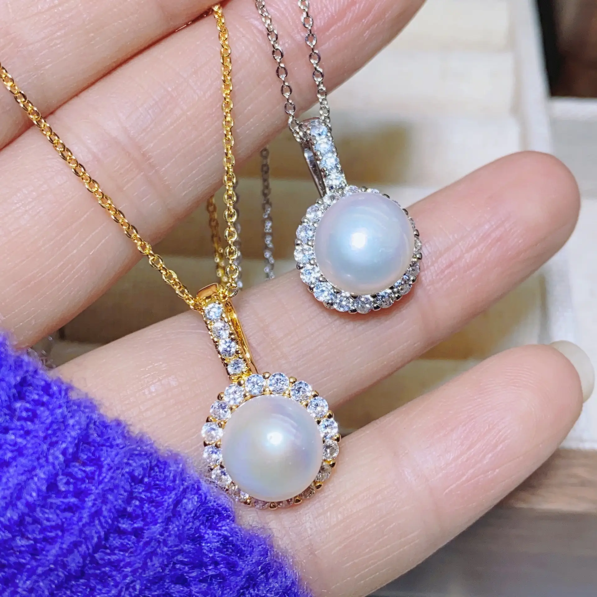 Real Pearl Pendant with Gold Plated Diamond Set for Women - Image 6