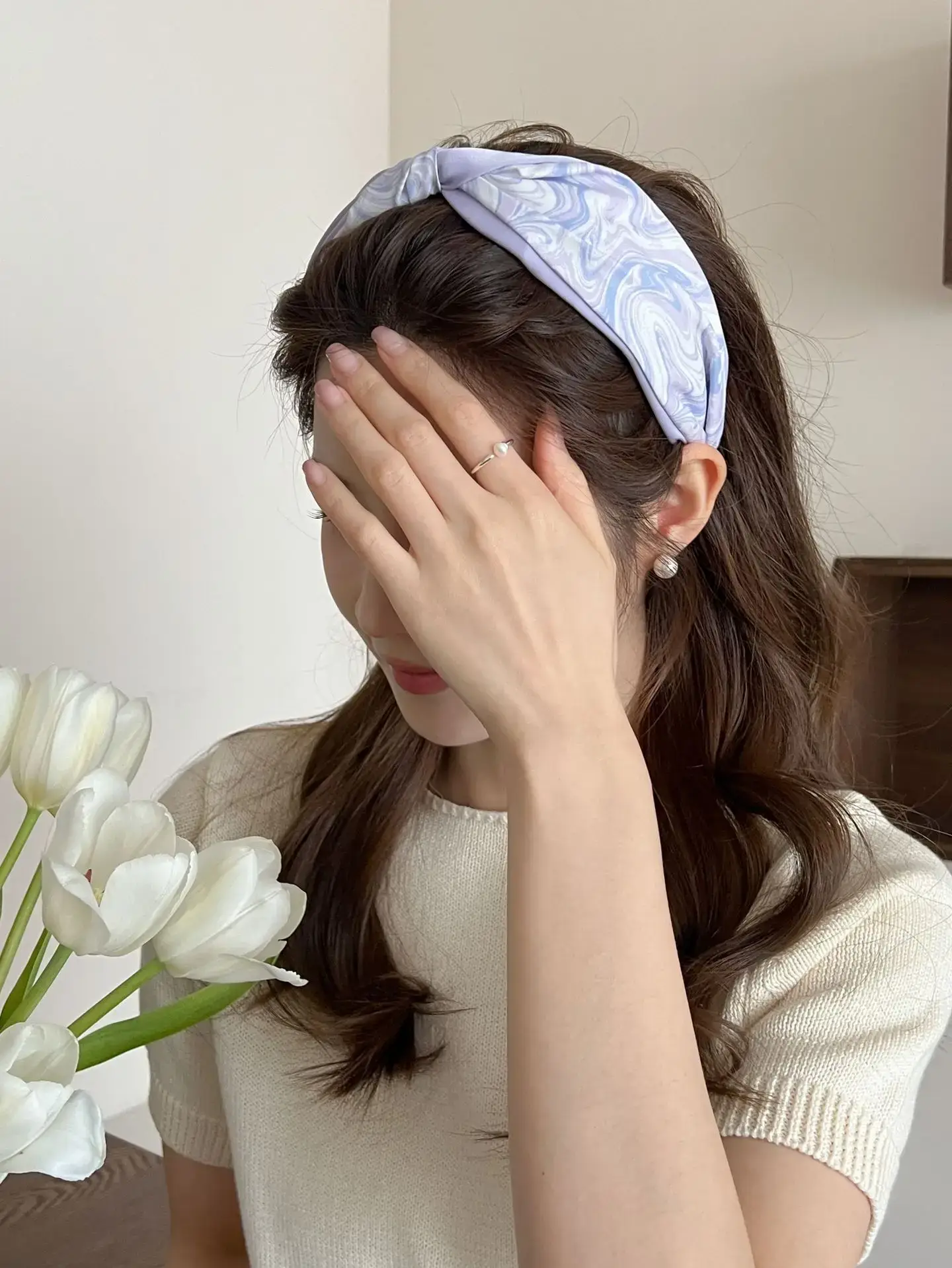 Designer Embroidered Hair Clamps for Women — feature 5