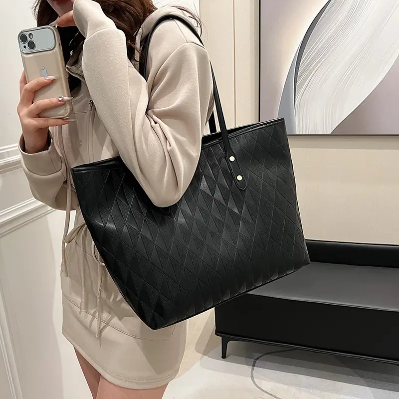 White Underarm Bag 2024 Daily Commute Shoulder Tote - Image 7