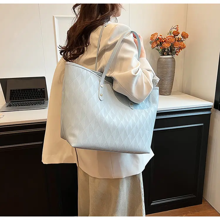 White Underarm Bag 2024 Daily Commute Shoulder Tote — feature 28