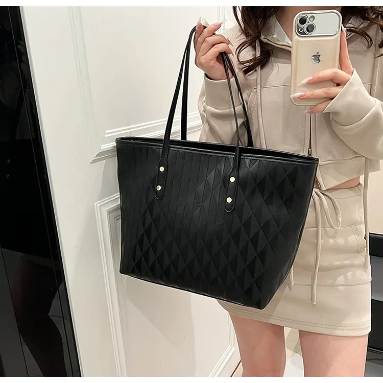 White Underarm Bag 2024 Daily Commute Shoulder Tote — feature 32