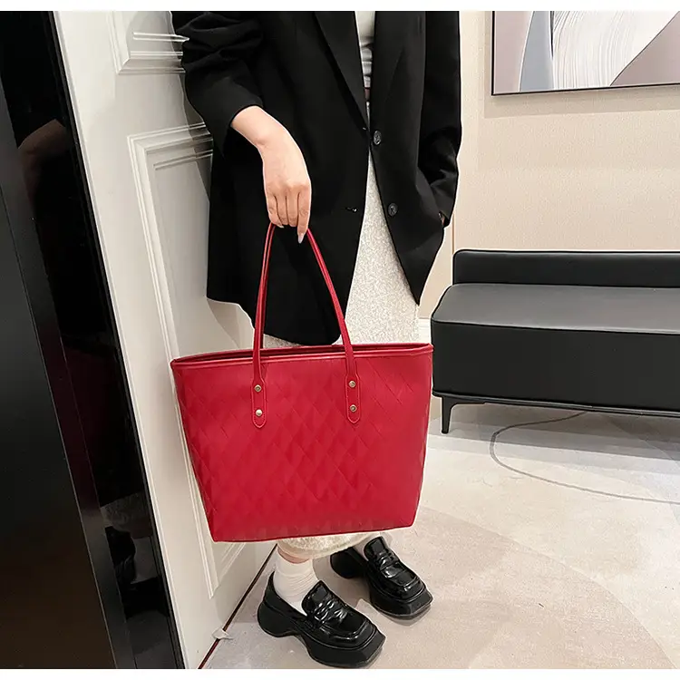 White Underarm Bag 2024 Daily Commute Shoulder Tote — feature 43