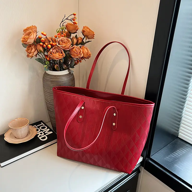 White Underarm Bag 2024 Daily Commute Shoulder Tote - Image 3
