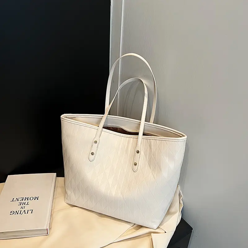 White Underarm Bag 2024 Daily Commute Shoulder Tote - Image 4