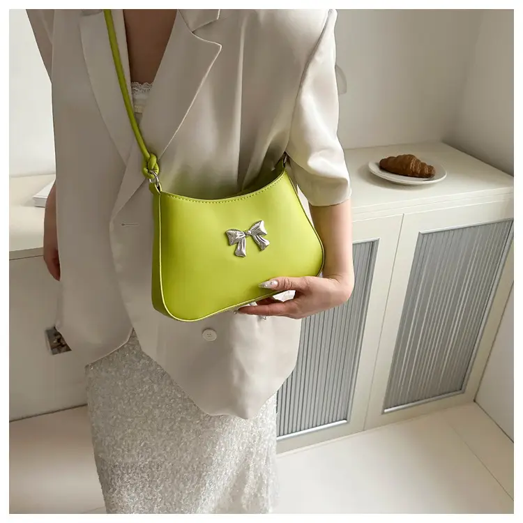 White Knotted Shoulder Crossbody Bag for Women 2024 Spring — feature 11