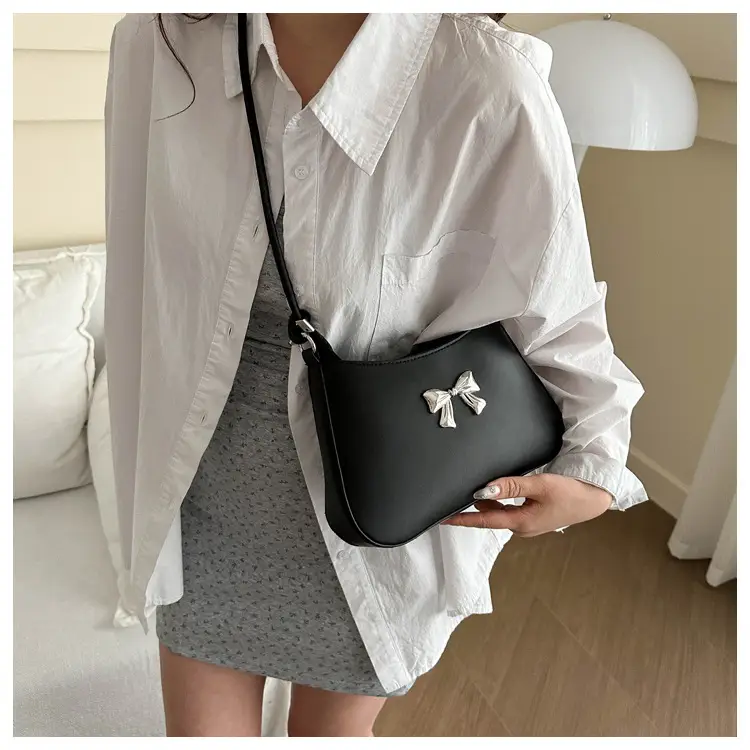 White Knotted Shoulder Crossbody Bag for Women 2024 Spring — feature 13