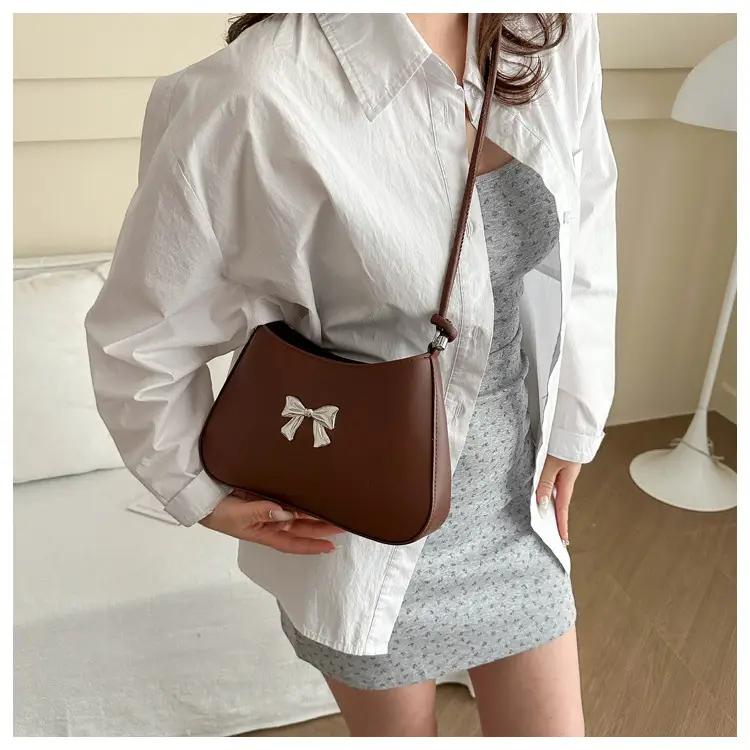 White Knotted Shoulder Crossbody Bag for Women 2024 Spring — feature 16