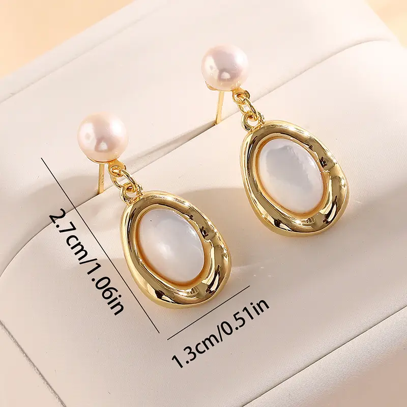 18k Gold Pearl Earrings Pea Design - Image 5