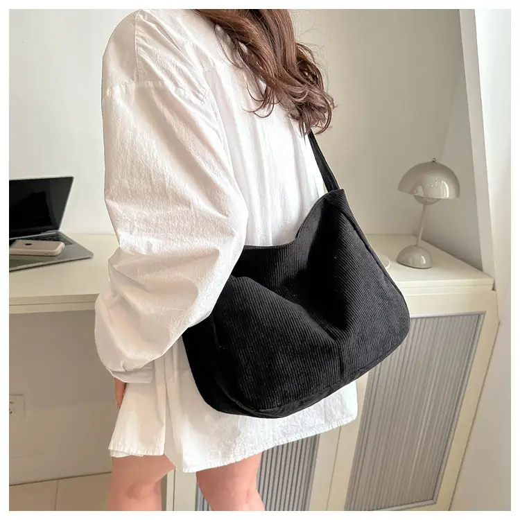 Black Knitted Shoulder Crossbody Bag with Charm — feature 10