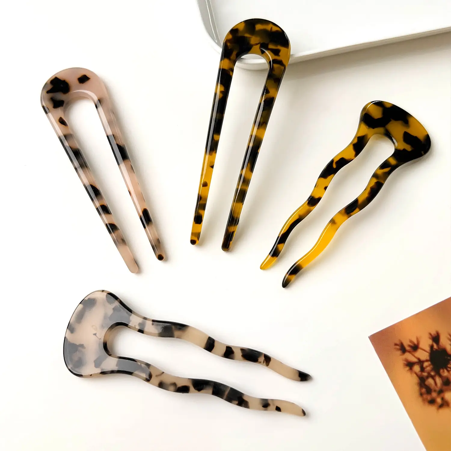 Ins High-end U-Shape Acetic Acid Hairpin Black — feature 5