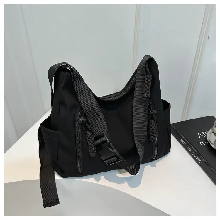 Black Large Capacity Casual Shoulder Crossbody Bag 2024 — feature 20