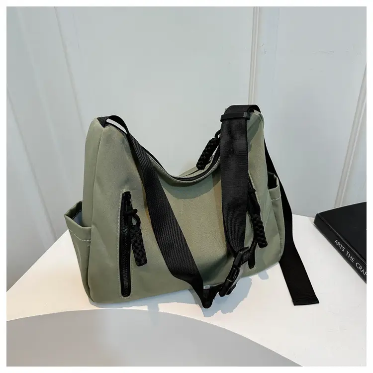 Black Large Capacity Casual Shoulder Crossbody Bag 2024 — feature 21