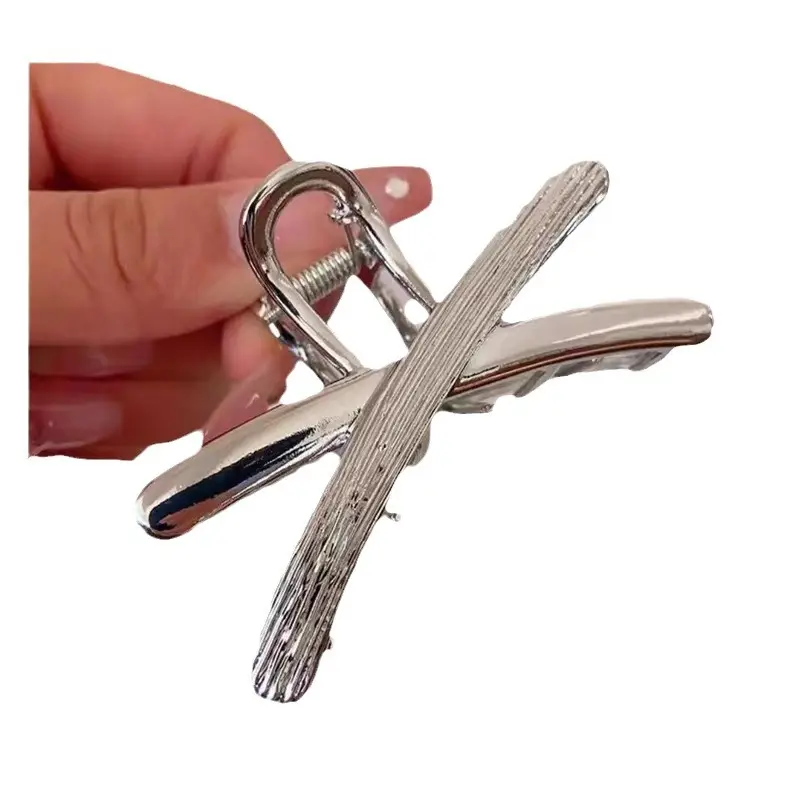 2024 Metal Cross Hair Clip for Women Elegant Back Clip - Image 8