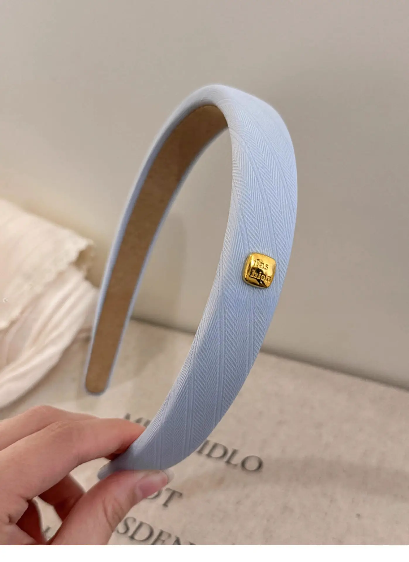 2024 Gold Label Blue Plaid Hair Band for Women — feature 8