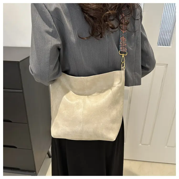 Vintage Beige Bucket Bag Women 2024 New Arrival - Image 10
