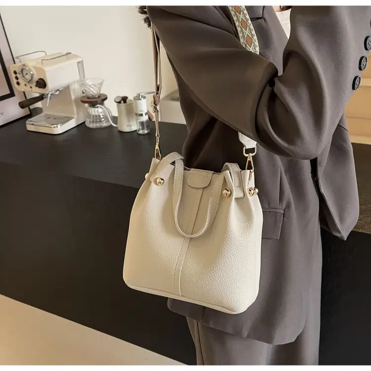 Black Korean Style Bucket Bag for Women — feature 15