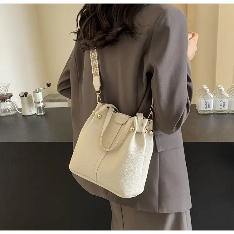Black Korean Style Bucket Bag for Women — feature 17