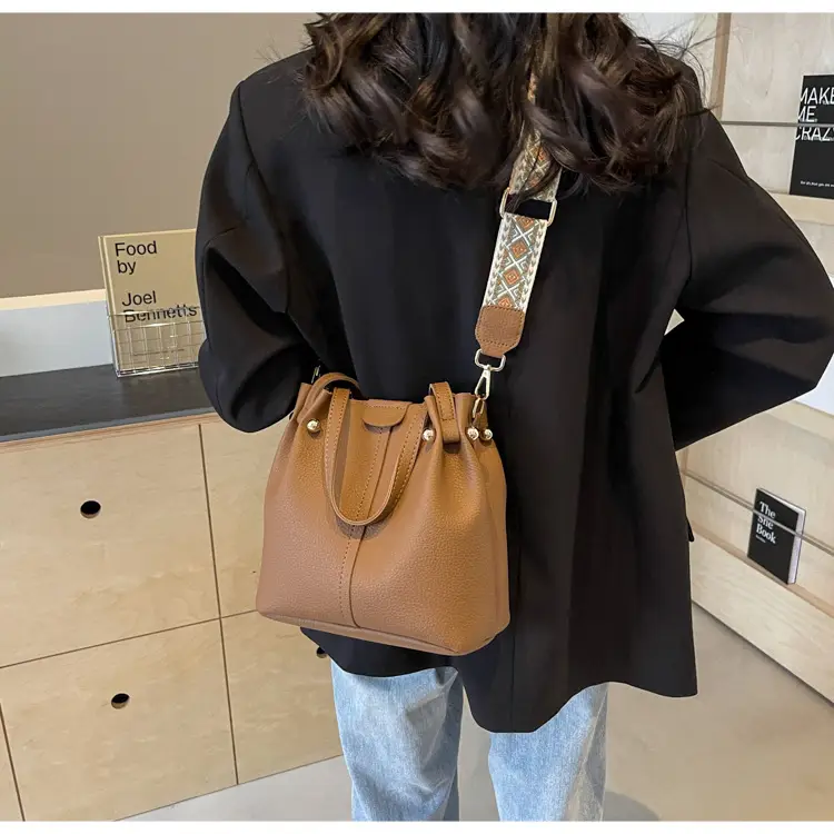 Black Korean Style Bucket Bag for Women — feature 19