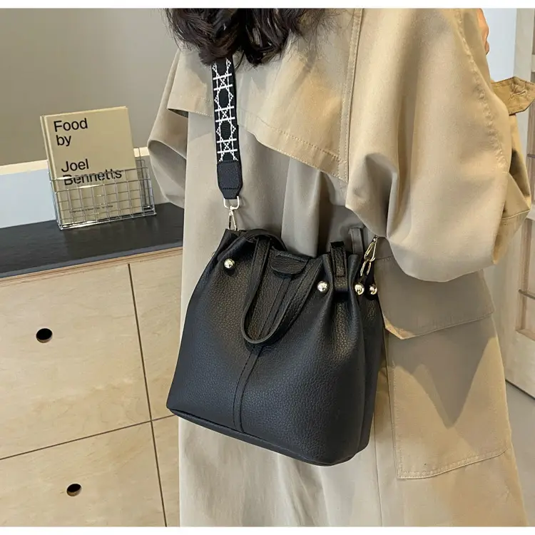 Black Korean Style Bucket Bag for Women — feature 9