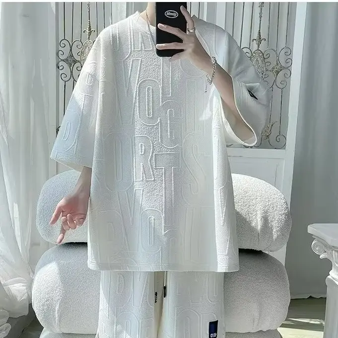 Men's White Jacquard Loose Summer Suit with Shorts — feature 17