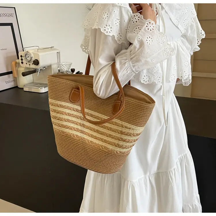Women Straw Woven Large Capacity Shoulder Bag 2024 — feature 11