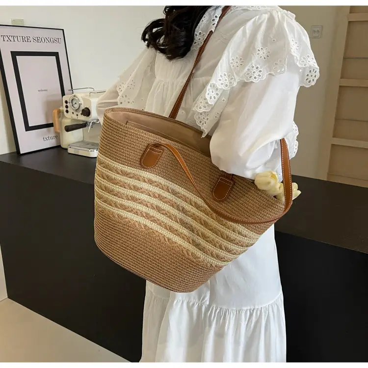 Women Straw Woven Large Capacity Shoulder Bag 2024 — feature 12