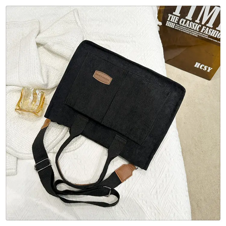 Black Large Capacity Women's Tote Bag 2024 — feature 27