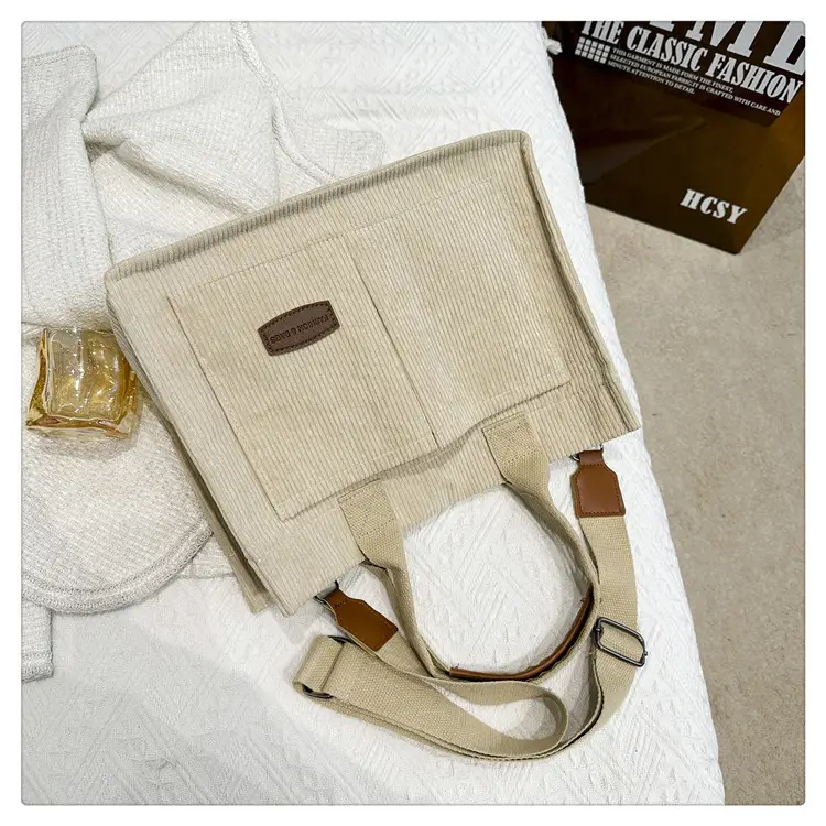 Black Large Capacity Women's Tote Bag 2024 — feature 29